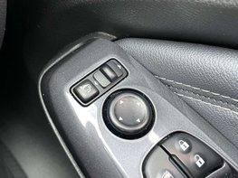 Nissan Juke 1.0 Juke N-Connecta DiG-T 5dr 56