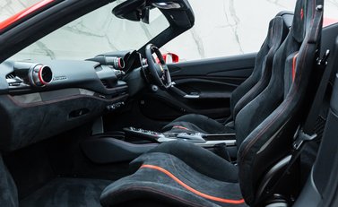 Ferrari F8 Spider 11