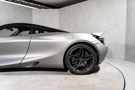 McLaren 720S V8 SSG. FULL MSH. CARBON PACK 1. CARBON INTERIOR. CERAMICS. LIFT. B & O. 10