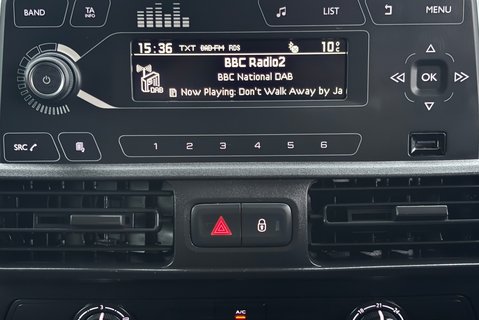 Vauxhall Combo L2H1 2300 Dynamic Panel Van 25