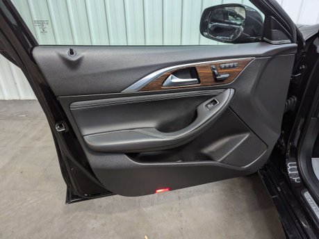 Infiniti Q30 2.1 Q30 Premium Tech D Semi-Auto 5dr 59