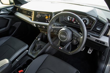 Audi A1 SPORTBACK TFSI S LINE