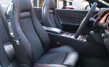 Bentley Continental Supersports Convertible ISR 14