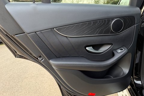 Mercedes-Benz GLC GLC 220 D 4MATIC AMG LINE PREMIUM - TWO OWNERS - PANORAMIC SUNROOF 28