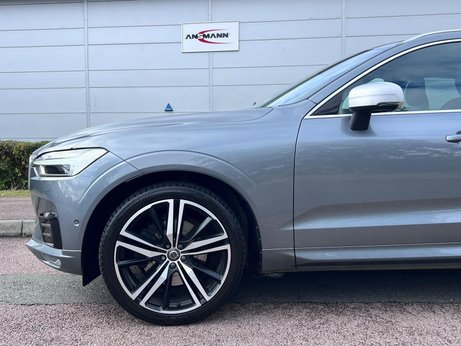Volvo XC60 2.0 D4 R-Design Pro Auto AWD Euro 6 (s/s) 5dr 11