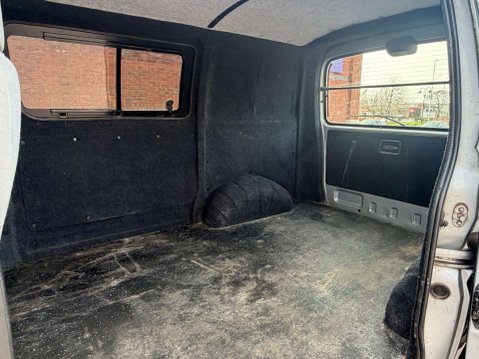 Toyota Hiace 2.5 Hiace 280 D-4D 95 SWB 7