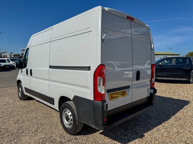 Fiat Ducato MWB L2H2 Medium Roof Air Con EURO 6 10