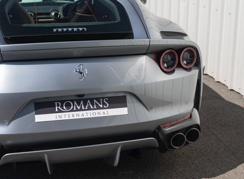 Ferrari 812 Superfast 20