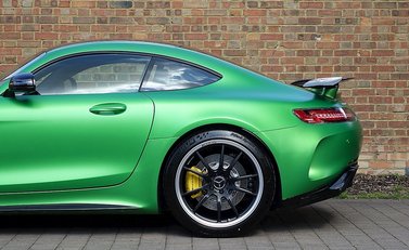Mercedes-Benz AMG GT R GT R 5