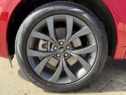 Land Rover Discovery Sport 1.5 P300e 12.2kWh R-Dynamic SE SUV 5dr Petrol Plug-in Hybrid Auto 4WD Euro 18