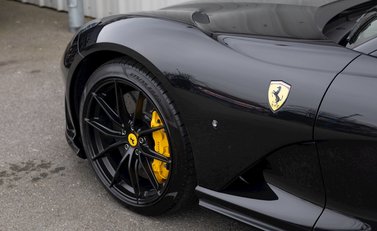 Ferrari 812 Superfast 26