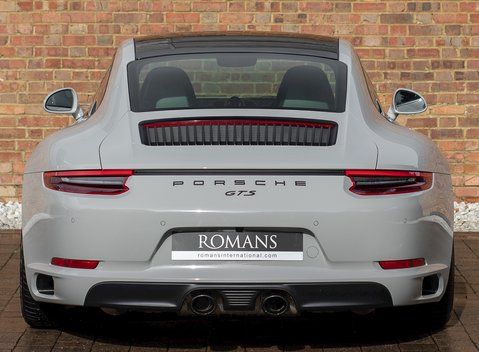 Porsche 911 (991.2) Carrera GTS 5