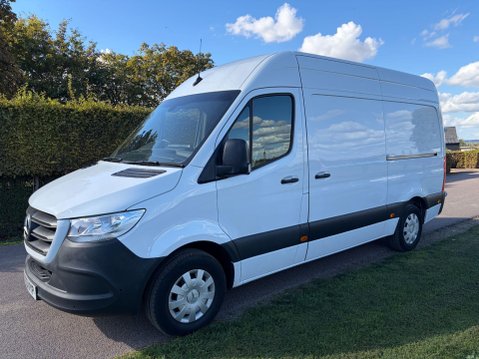 Mercedes-Benz Sprinter 2.0 315 CDI Premium Panel Van 5dr Diesel G-Tronic RWD L2 H2 Euro 6 (s/s) (1 2