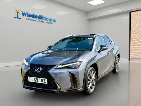 Lexus Ux 2.0 250h F Sport (Premium Plus) E-CVT E-FOUR Euro 6 (s/s) 5dr (Sunroof) 8