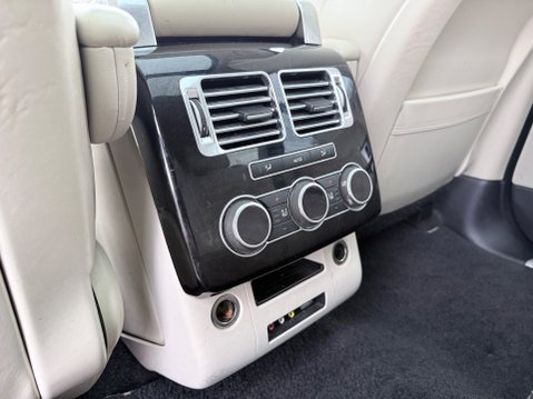 Land Rover Range Rover 3.0 TDV6 AUTOBIOGRAPHY 21
