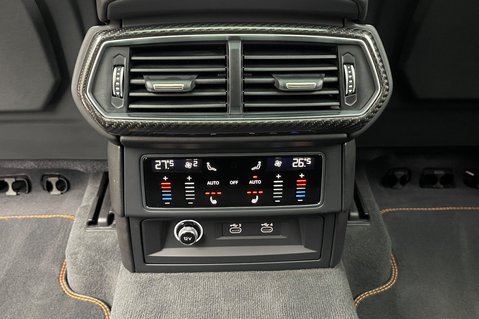 Lamborghini Urus V8 - ORANGE -AKRAPOVIC EXHAUST -PAN ROOF -B&O-MASSAGE SEATS-BLIND SPOT -ACC 35