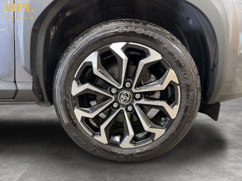 Toyota Yaris Cross 1.5 VVT-h Design SUV 5dr Petrol Hybrid E-CVT Euro 6 (s/s) (116 ps) 10