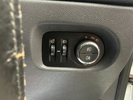 Vauxhall Corsa EXCITE AC 30