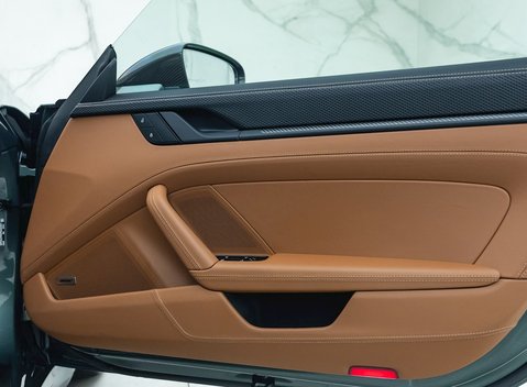 Porsche 911 (992) GT3 Touring 18