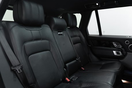 Land Rover Range Rover 4.4 SD V8 Vogue SE SUV 5dr Diesel Auto 4WD Euro 6 (s/s) (339 ps) 7