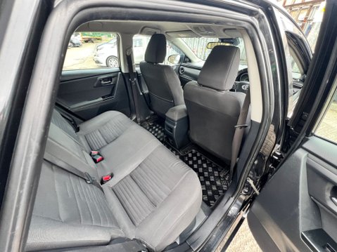 Toyota Auris VVTI BUSINESS EDITION TOURING SPORTS TSS 51