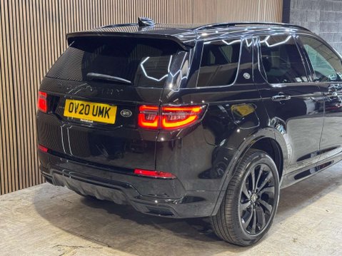 Land Rover Discovery Sport 2.0 Discovery Sport R-Dynamic HSE D Auto 4WD 5dr 17