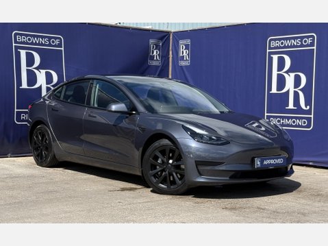 Tesla Model 3 Saloon 4dr Electric Auto RWD (241 bhp) 1