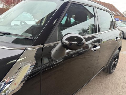 Mini Countryman 2.0 Cooper D Auto Euro 5 5dr 33