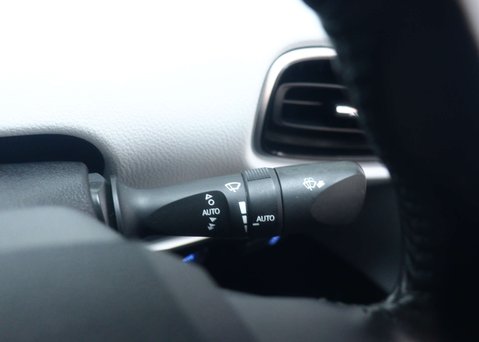 Toyota Prius 1.8 VVT 8.8kWh Business Edition Plus Hatchback 5dr Petrol Plug-in Hybrid CV 38