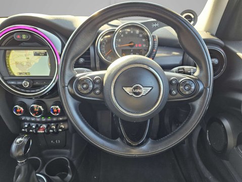 Mini Hatch 1.5 Cooper Auto 5dr 15