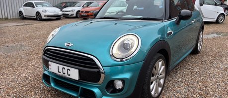 Mini Hatch COOPER 1.5 CHILLI LOOK! JUST 46000 MILES! SERVICE HISTORY! MINI CONNECTED 1