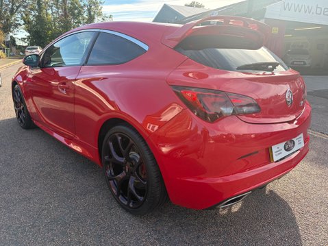 Vauxhall Astra GTC 2.0T VXR 9