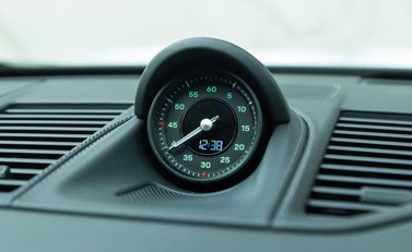 Porsche 911 Turbo 50 YEARS (992) 23