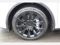 Tesla Model Y LONG RANGE AWD 29