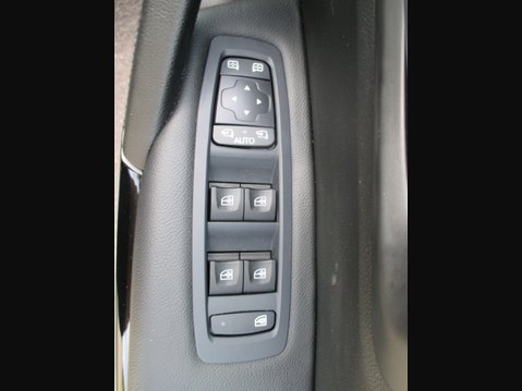 Renault Kadjar 1.3 TCe Iconic Euro 6 (s/s) 5dr 43