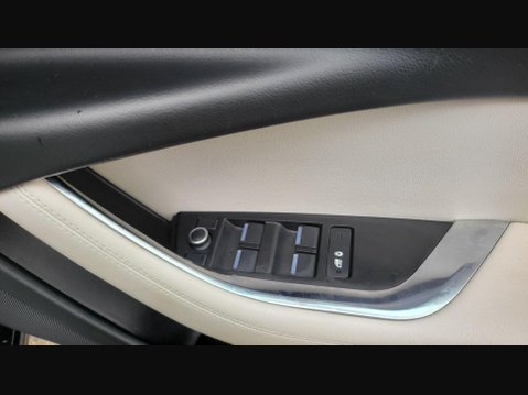 Jaguar XE R-DYNAMIC S 23