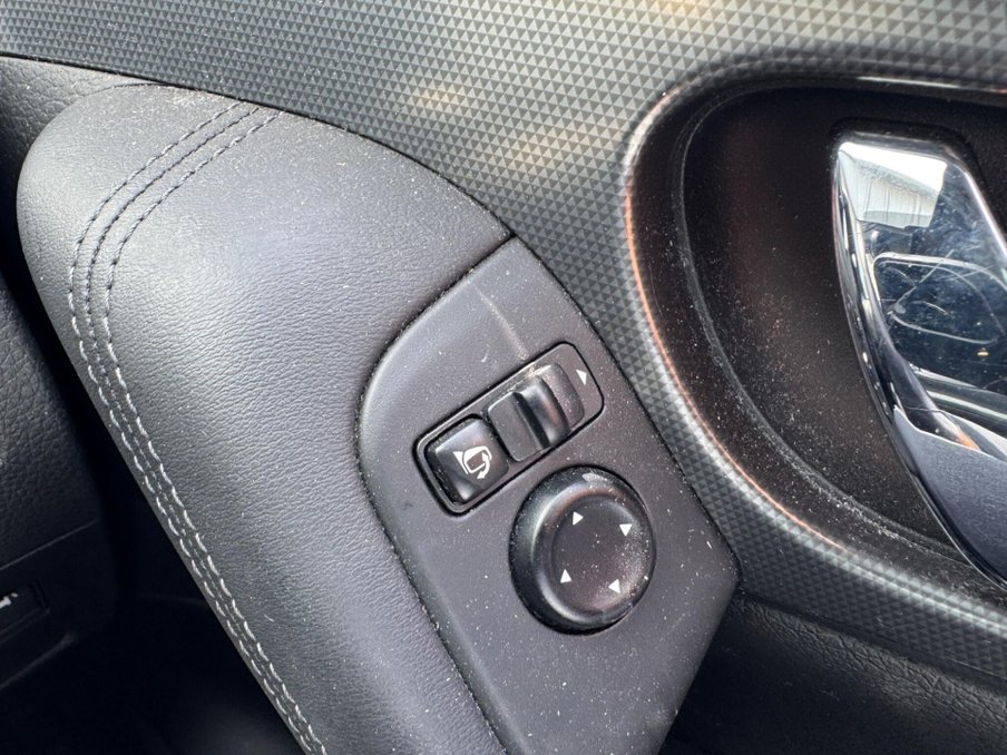 2017 Nissan Qashqai — image 26