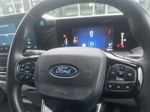 Ford Transit Custom 300 LIMITED L2H1 P/V ECOBLUE 10