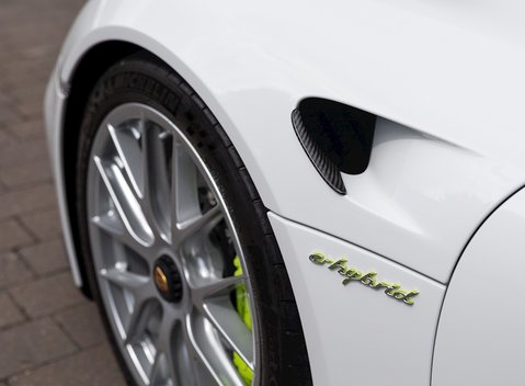 Porsche 918 Spyder 29