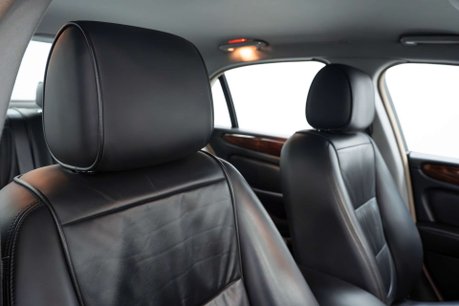 Jaguar XJ 3.0 XJ Sovereign V6 Auto 4dr 16