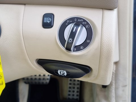 Mercedes-Benz SL Series SL500 24