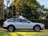 Volvo V90 B4 CROSS COUNTRY PLUS AWD 8
