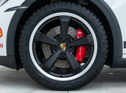 Porsche 911 Dakar 25