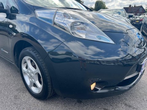 Nissan LEAF 30kWh Acenta Auto 5dr 12