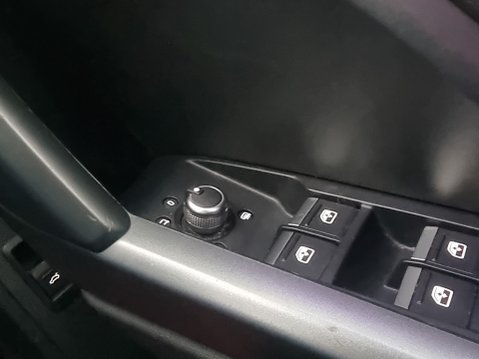 Audi Q3 TFSI S LINE MHEV 54