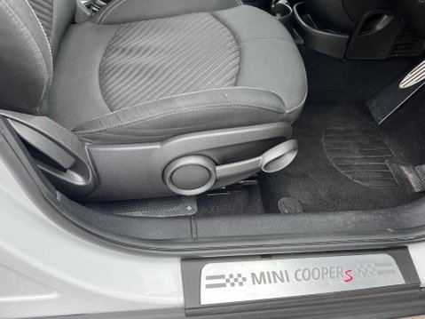 Mini Countryman 2.0 Cooper SD SUV 5dr Diesel Auto Euro 5 (143 ps) 13