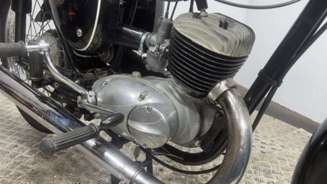 BSA Bantam 175 D14/4 1968 VERY CLEAN CLASSIC PROJECT COLLECTORS BIKE 8