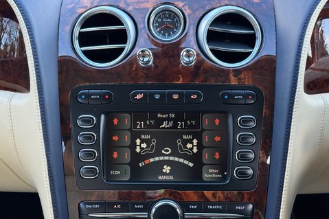 Bentley Continental GT - 16 SERVICES RECORDED -MASSAGE SEATS -POWER BOOT -BLUETOOTH 37