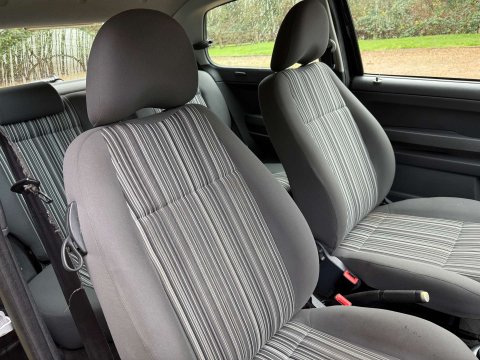 Volkswagen Fox 1.2 Urban Fox 55 3dr 11