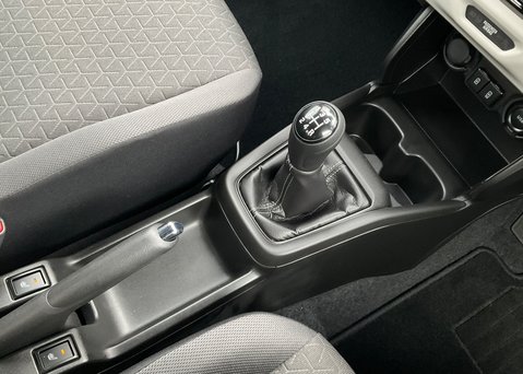 Suzuki Swift Motion 1.2 Mild Hybrid 23